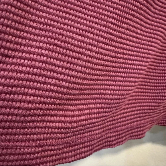 Cut Loose Tee Long Sleeve V Neck Textured XL Burgundy - Picture 4 of 5